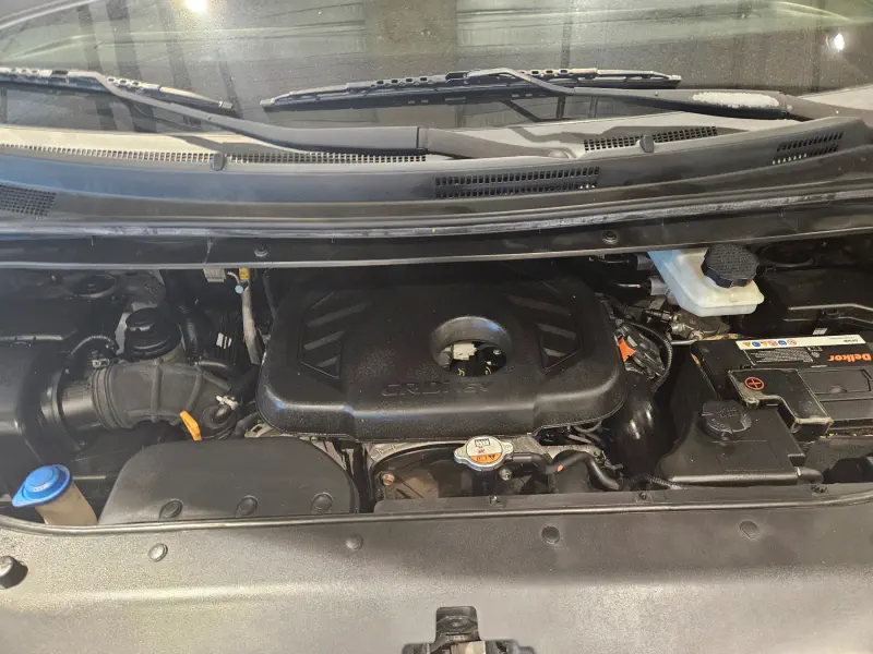 Hyundai Grand Starex
