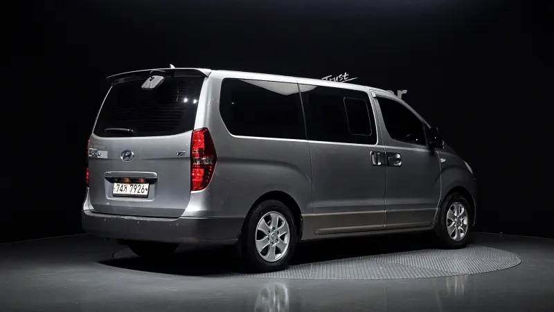 Hyundai Grand Starex