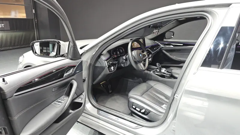 BMW 5-Series