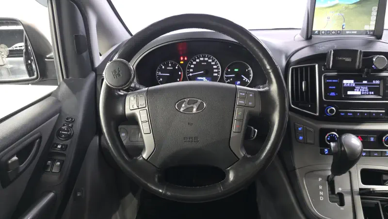 Hyundai Grand Starex