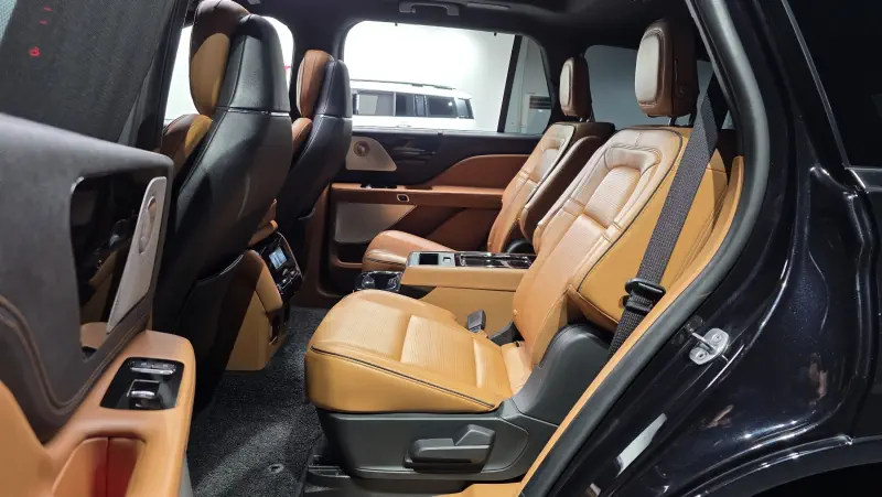 Lincoln Aviator