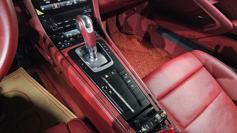 Porsche Cayman