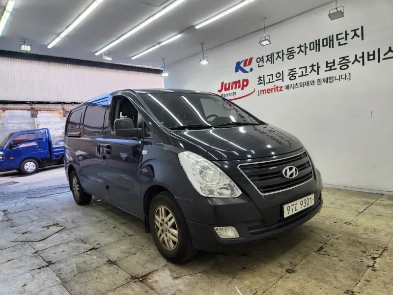 Hyundai Grand Starex