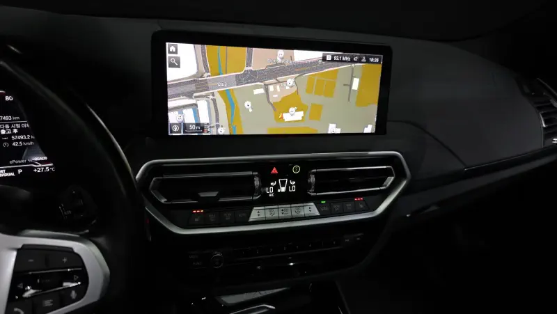 BMW iX3
