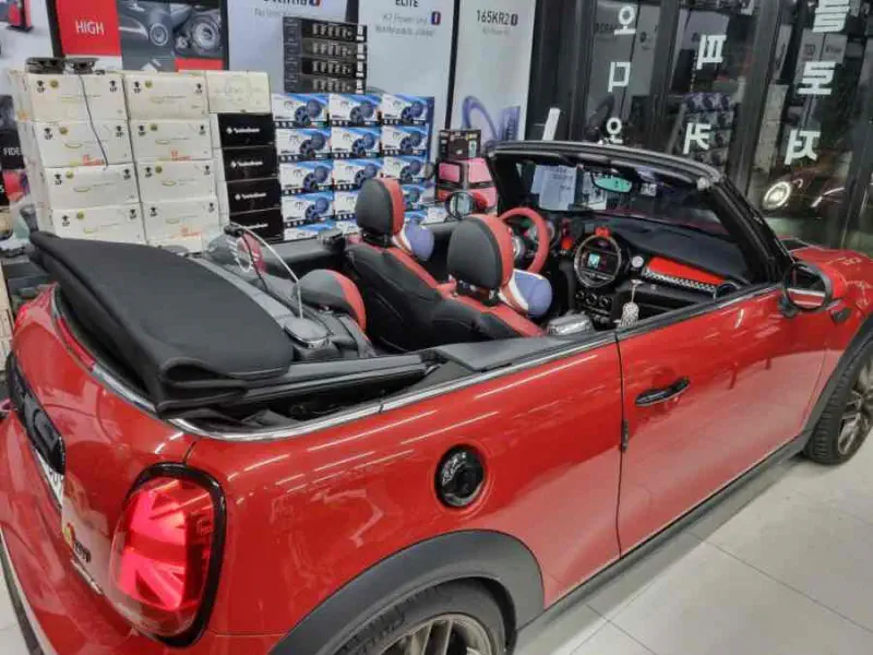 MINI Cabrio