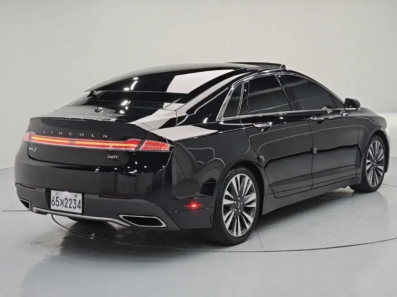 Lincoln Mkz