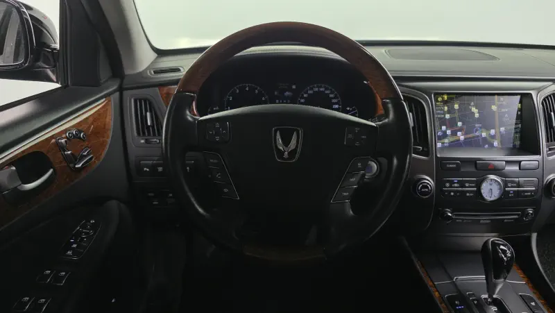 Hyundai Equus