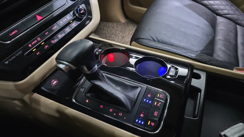 Купить Kia Carnival Jeonbuk из Кореи
