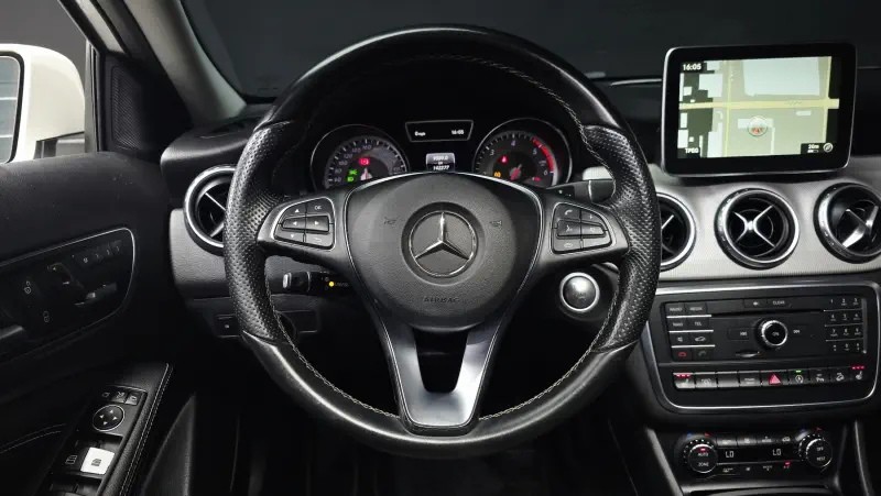 Mercedes-Benz GLA-Class