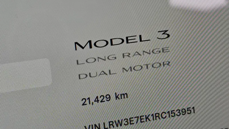 Tesla MODEL 3