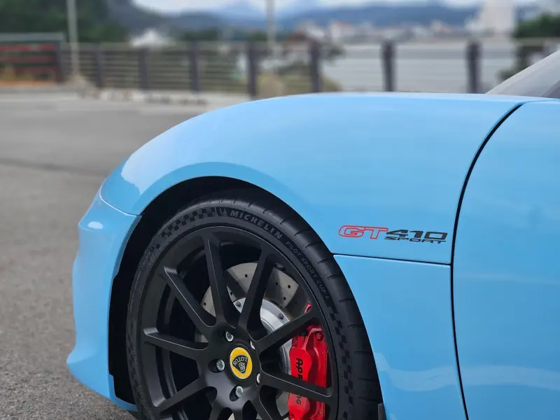 Lotus Evora
