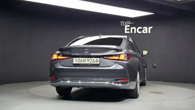 Lexus ES300h
