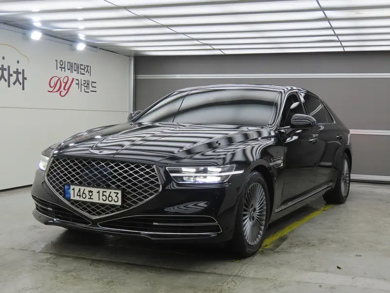 Genesis G90