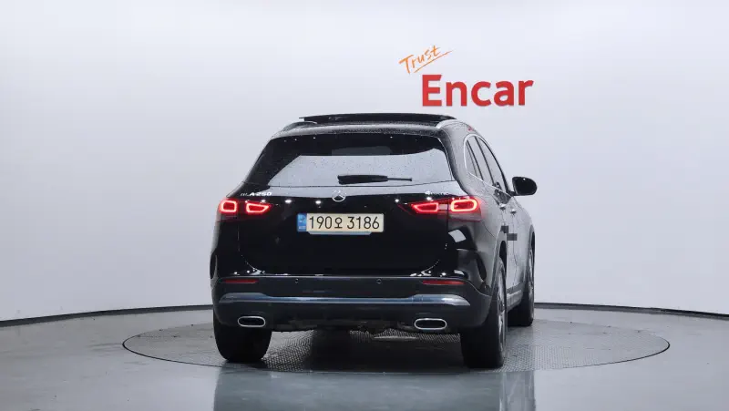 Mercedes-Benz GLA-Class