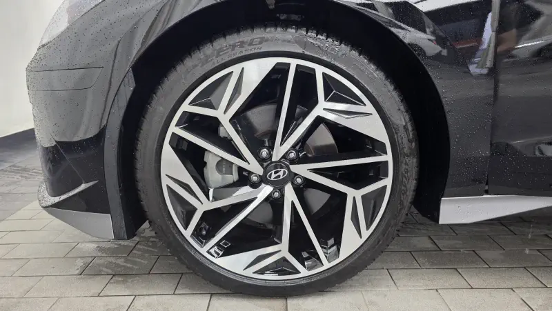 Hyundai Ioniq 6