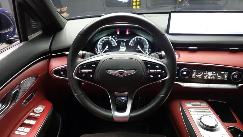 Genesis GV70