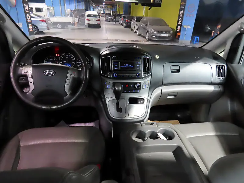 Hyundai Grand Starex