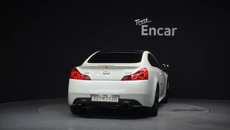 Infiniti G37