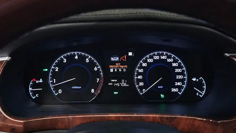 Hyundai Equus
