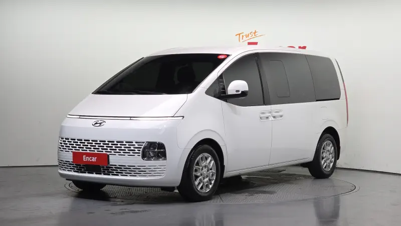 Hyundai Staria