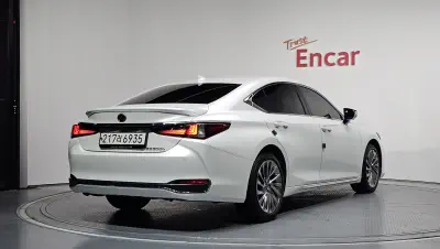 Lexus ES300h