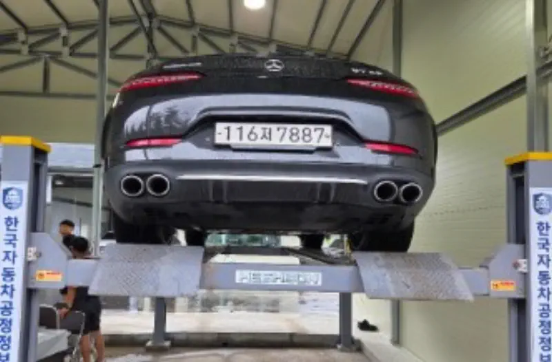 Mercedes-Benz AMG GT