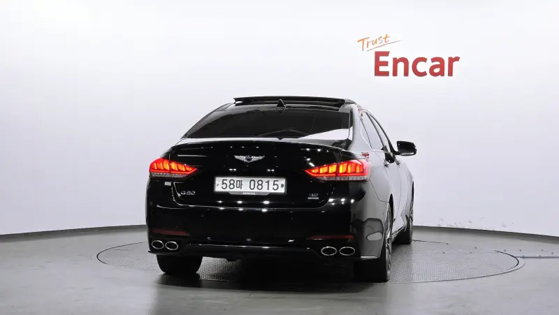 Hyundai Genesis