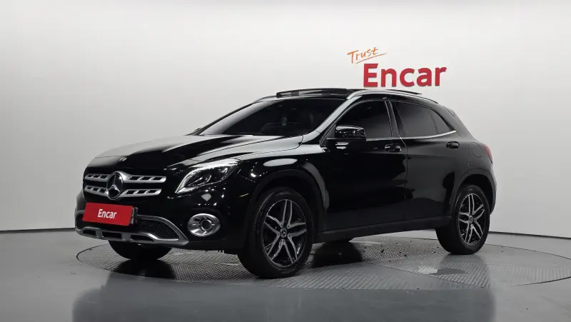 Mercedes-Benz GLA-Class