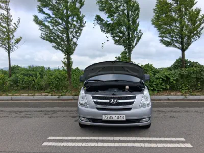 Hyundai Grand Starex
