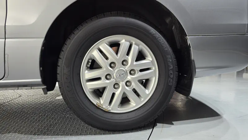 Hyundai Grand Starex