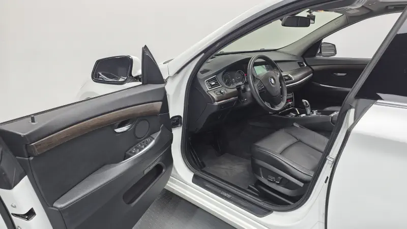 BMW 5-Series Gran Turismo