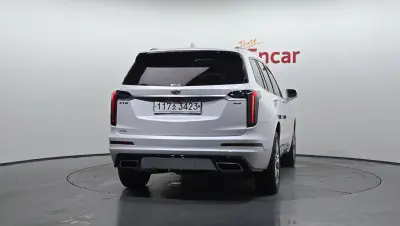 Cadillac XT6