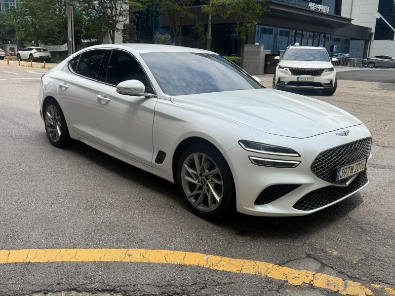 Genesis G70