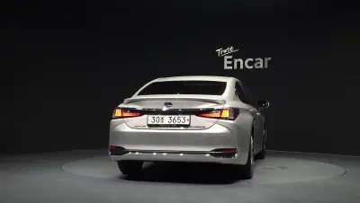 Lexus ES300h