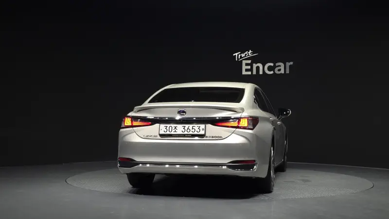 Lexus ES300h