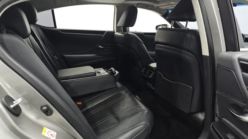 Lexus ES300h