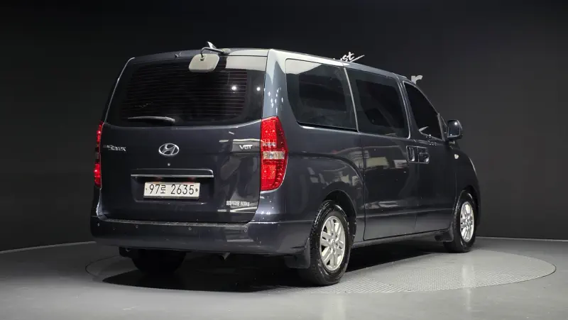 Hyundai Grand Starex