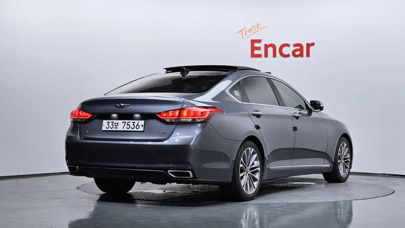Hyundai Genesis