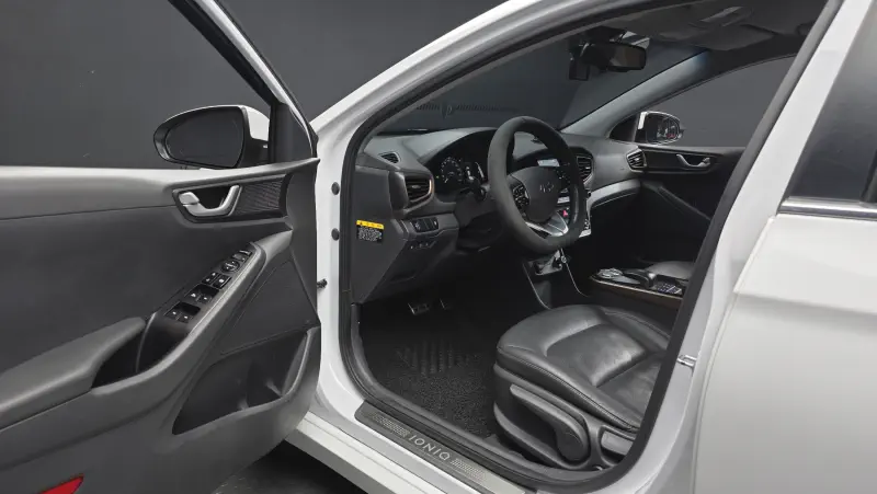 Hyundai Ioniq