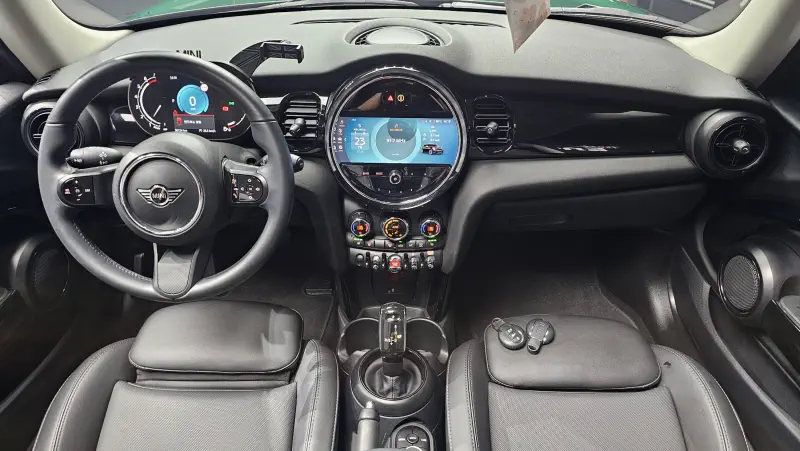 MINI Hatch