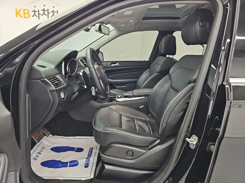 Mercedes-Benz M-class