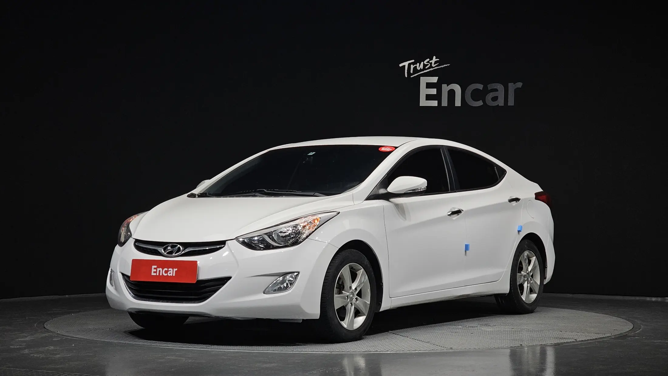 Hyundai AVANTE 2013