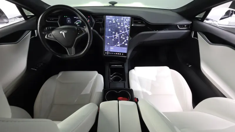 Tesla MODEL S