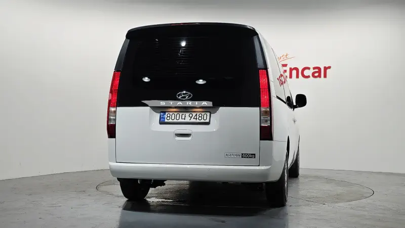 Hyundai Staria