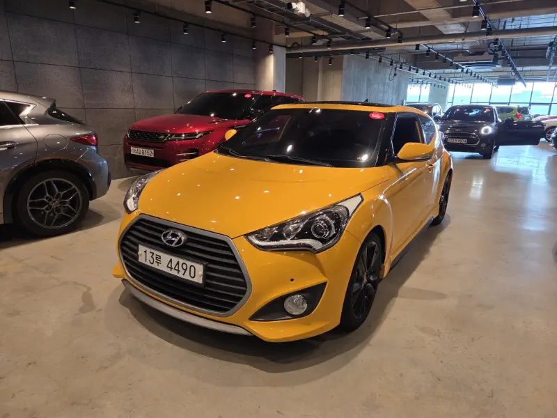 Hyundai Veloster