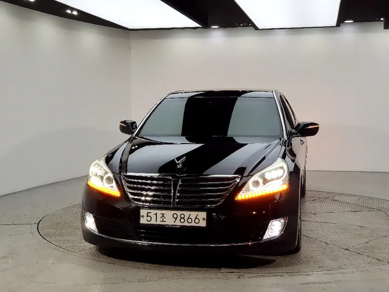 Hyundai Equus