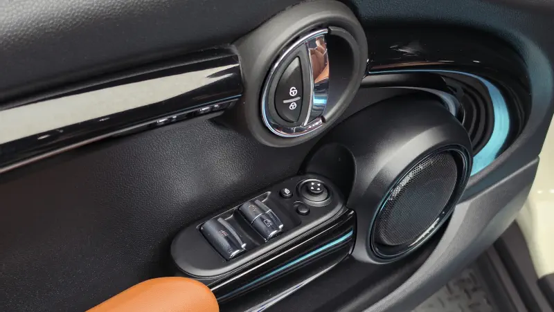 MINI Cabrio