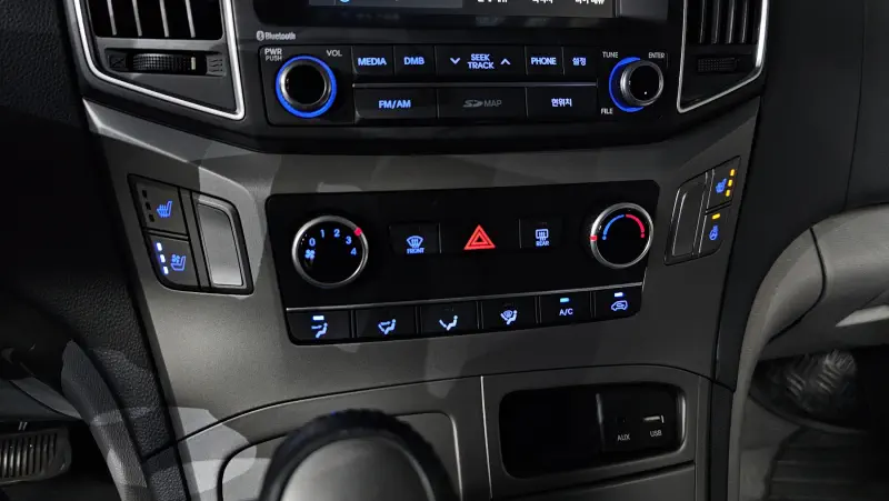 Hyundai Grand Starex