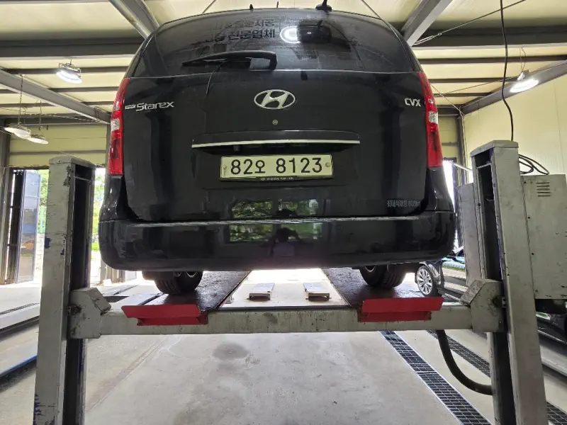 Hyundai Grand Starex