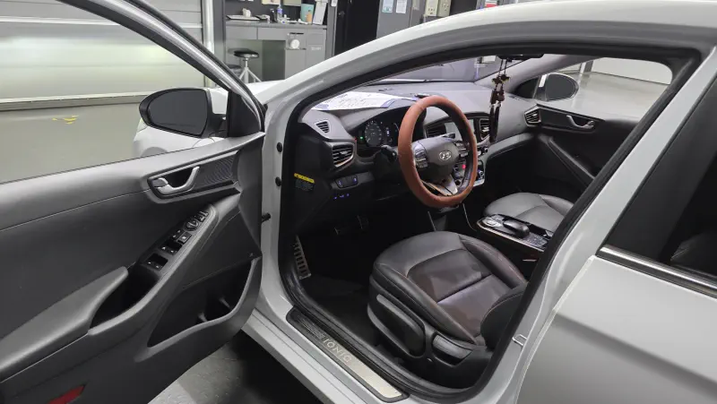 Hyundai Ioniq